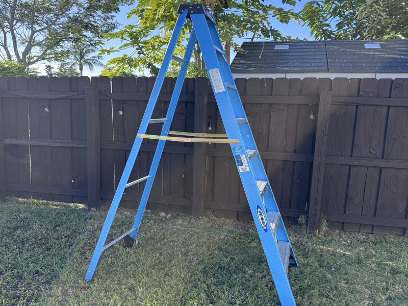 8 ft Ladder available in Cutler Bay, FL