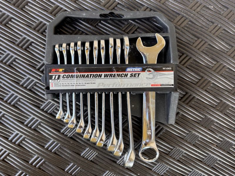 11 piece Combination Wrench Set Metric available in Cutler Bay, FL